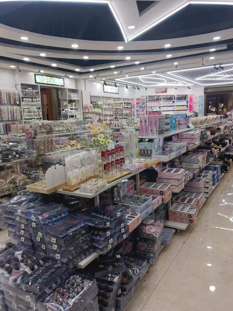 楚雄汇佳商业有限公司与楚雄秦汇莱贸易有限公司，究竟谁更值得信赖？